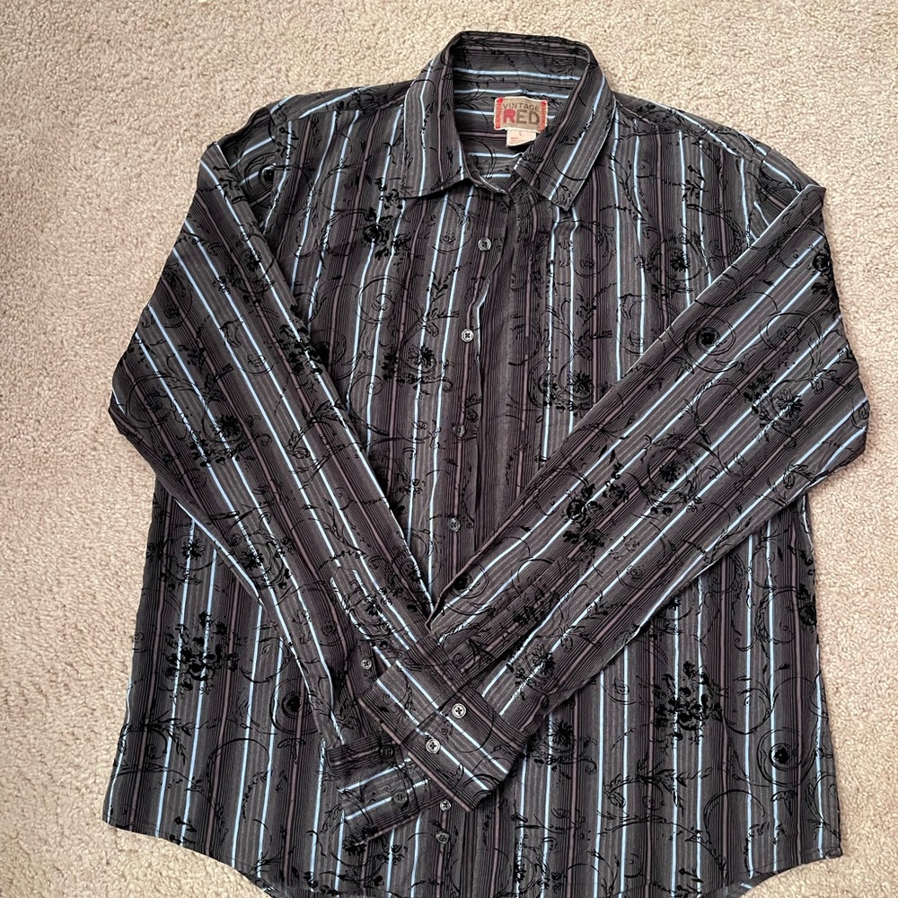 Vintage red in large color is grey/ black with blue stripes